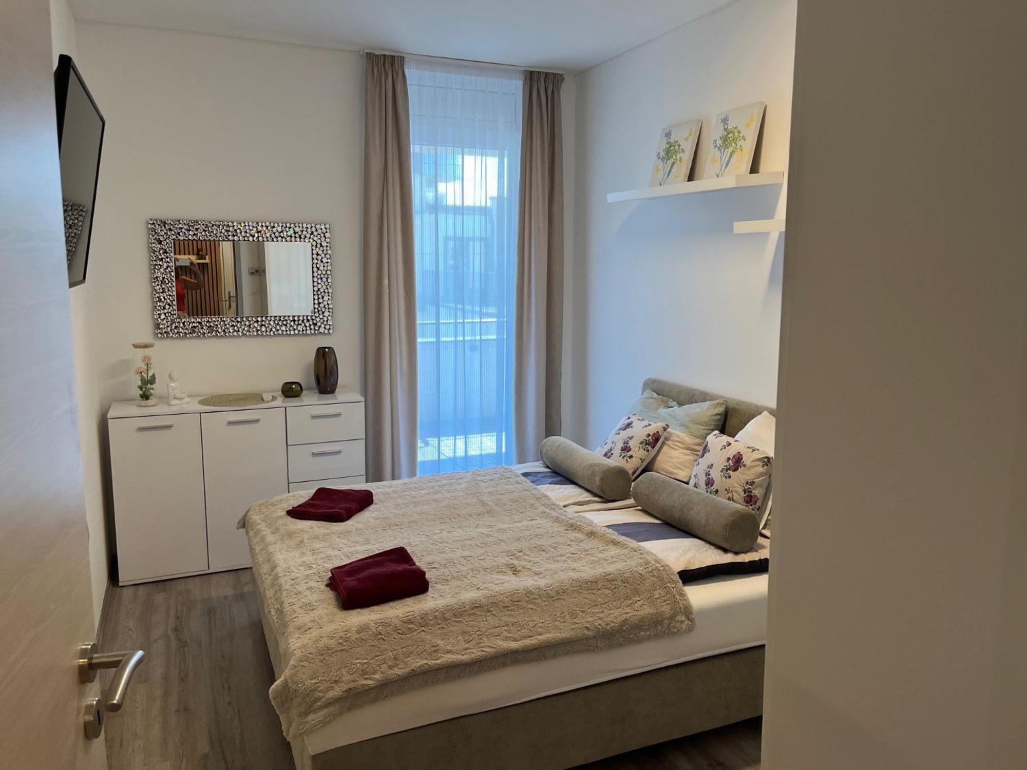 Brookforest Belvarosi Apartman Debrecen Buitenkant foto