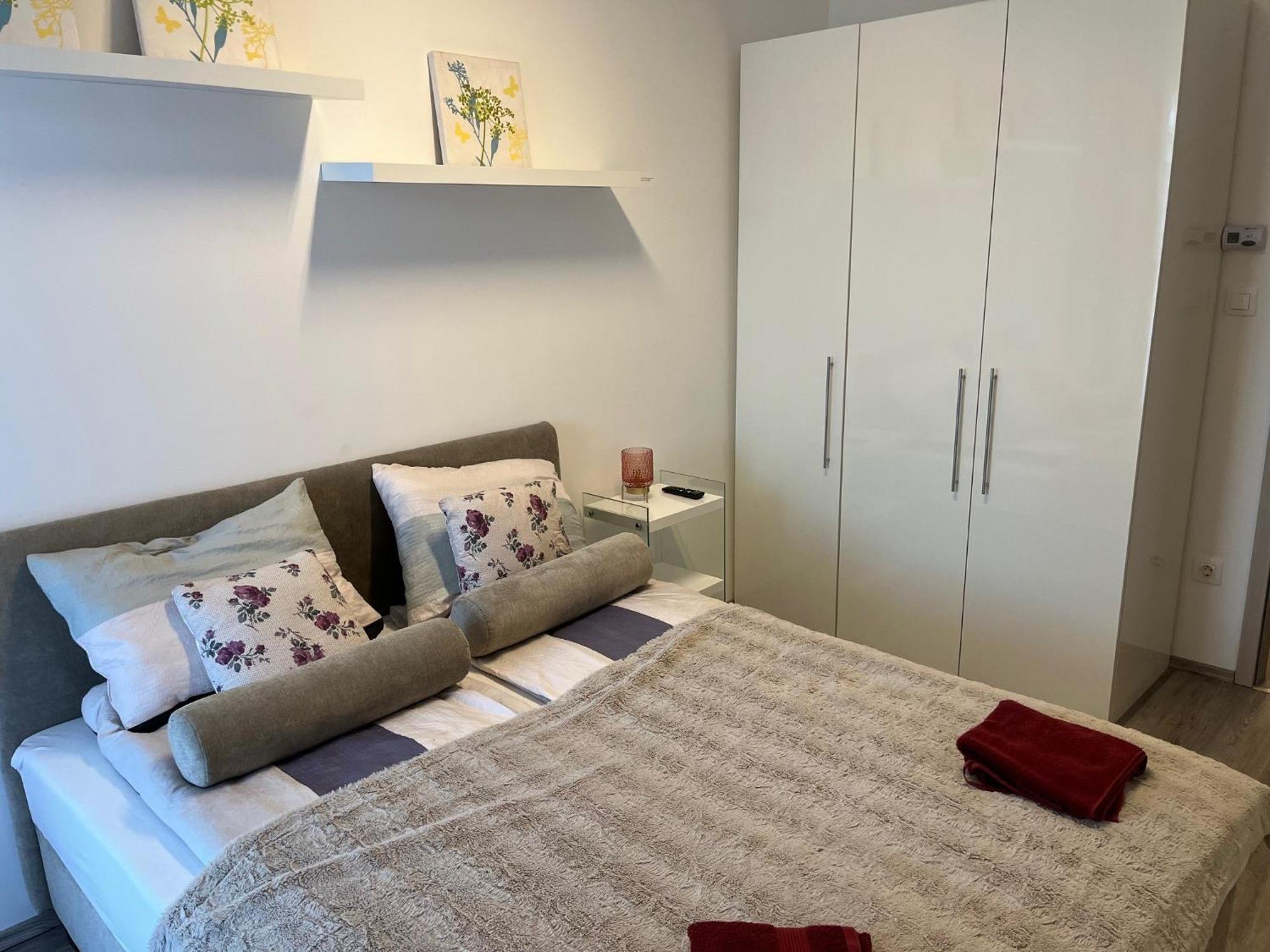 Brookforest Belvarosi Apartman Debrecen Buitenkant foto