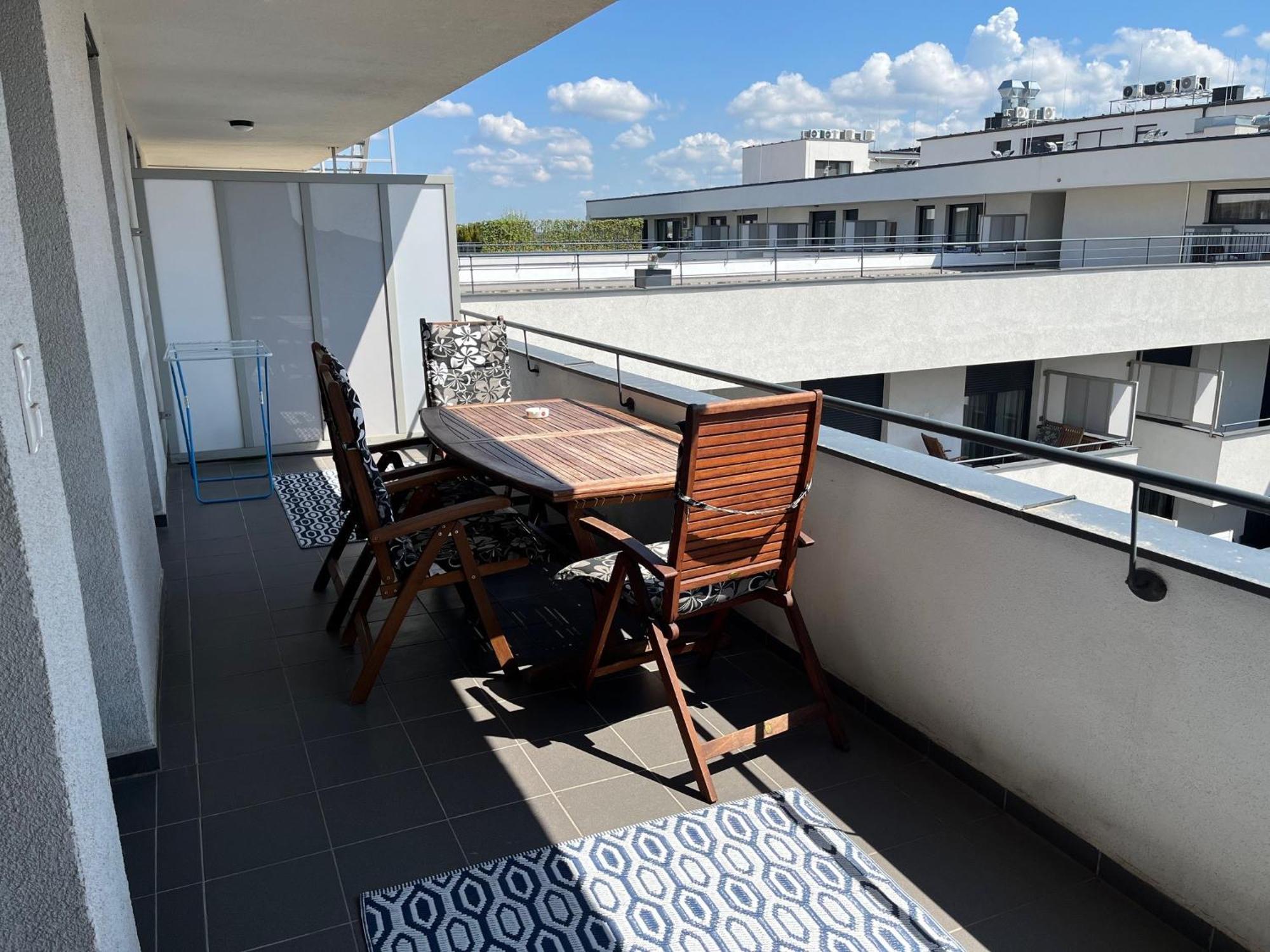 Brookforest Belvarosi Apartman Debrecen Buitenkant foto