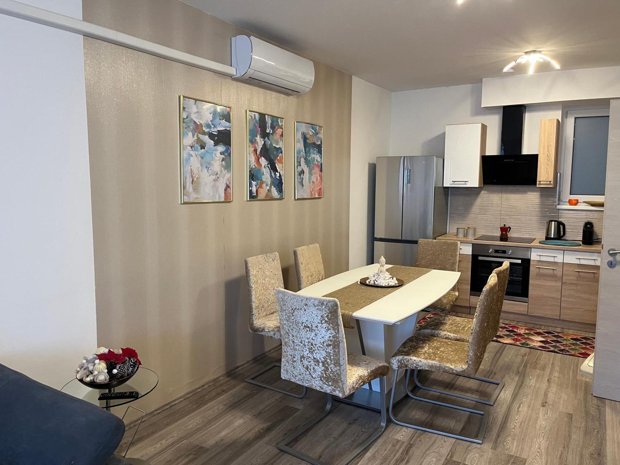 Brookforest Belvarosi Apartman Debrecen Buitenkant foto