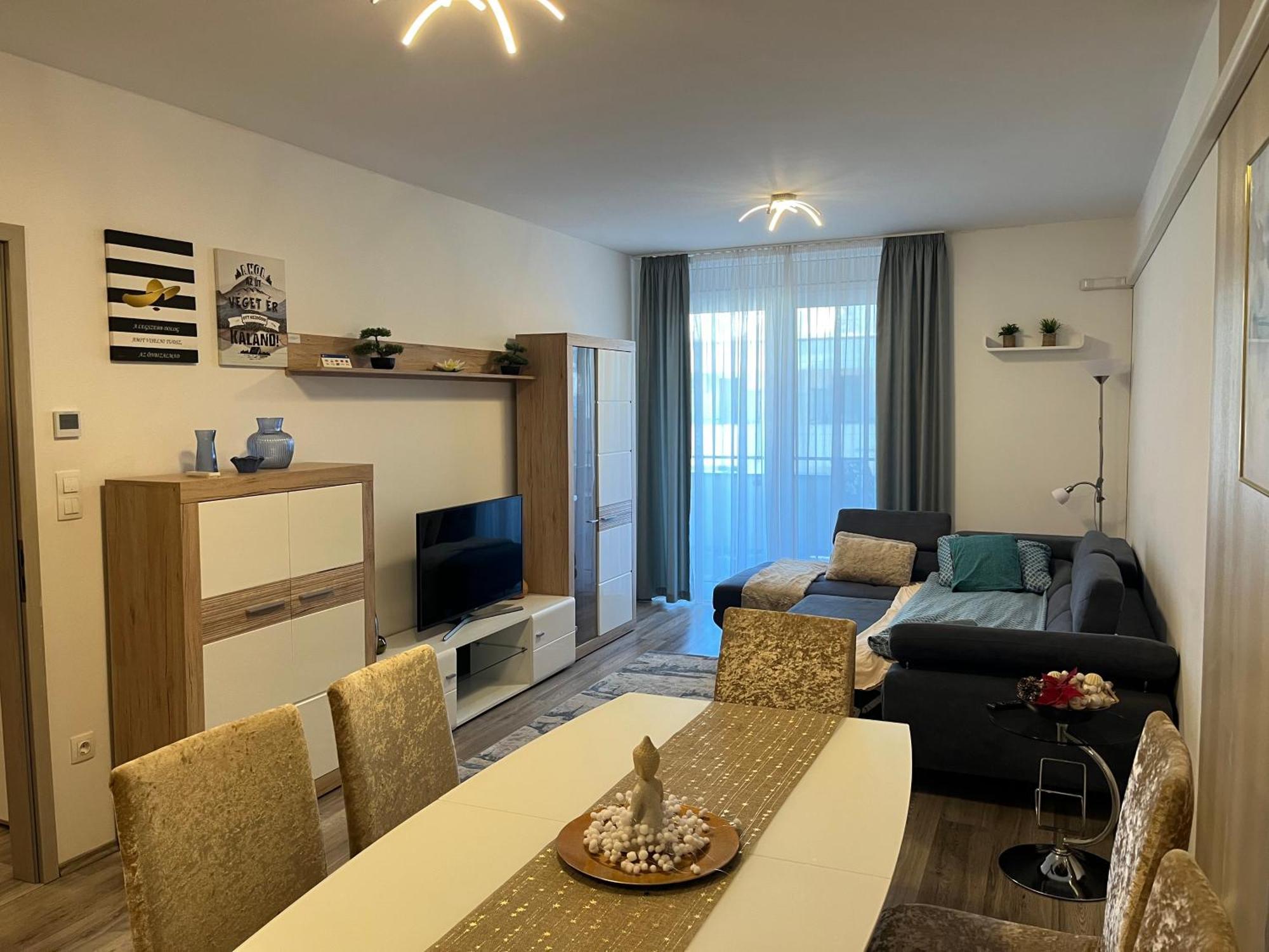 Brookforest Belvarosi Apartman Debrecen Buitenkant foto