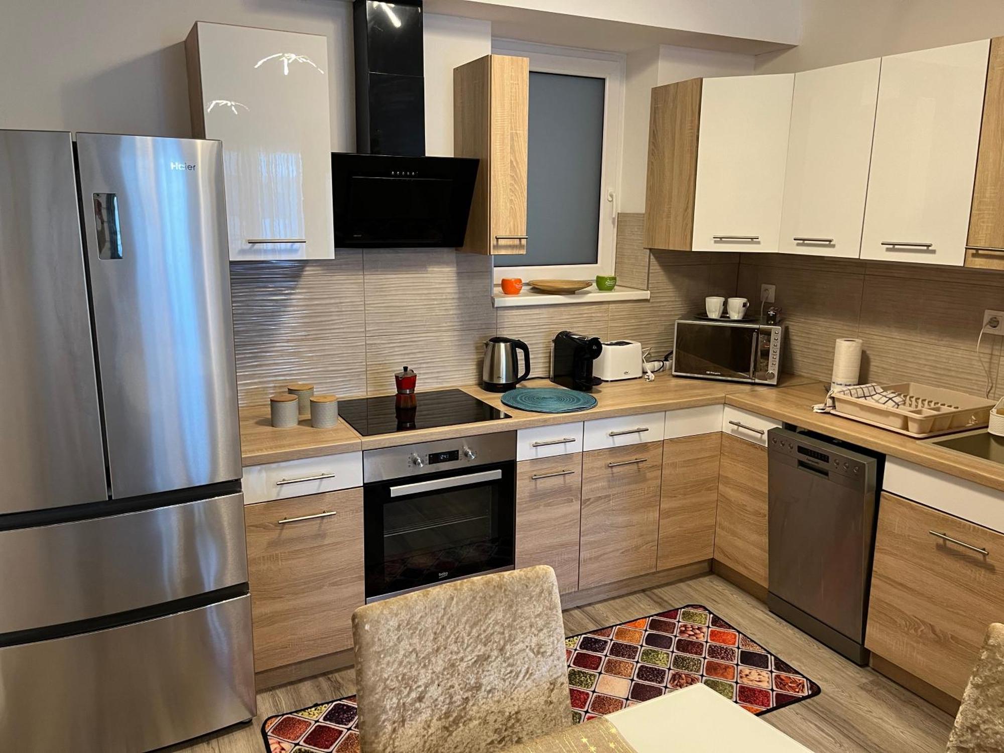Brookforest Belvarosi Apartman Debrecen Buitenkant foto