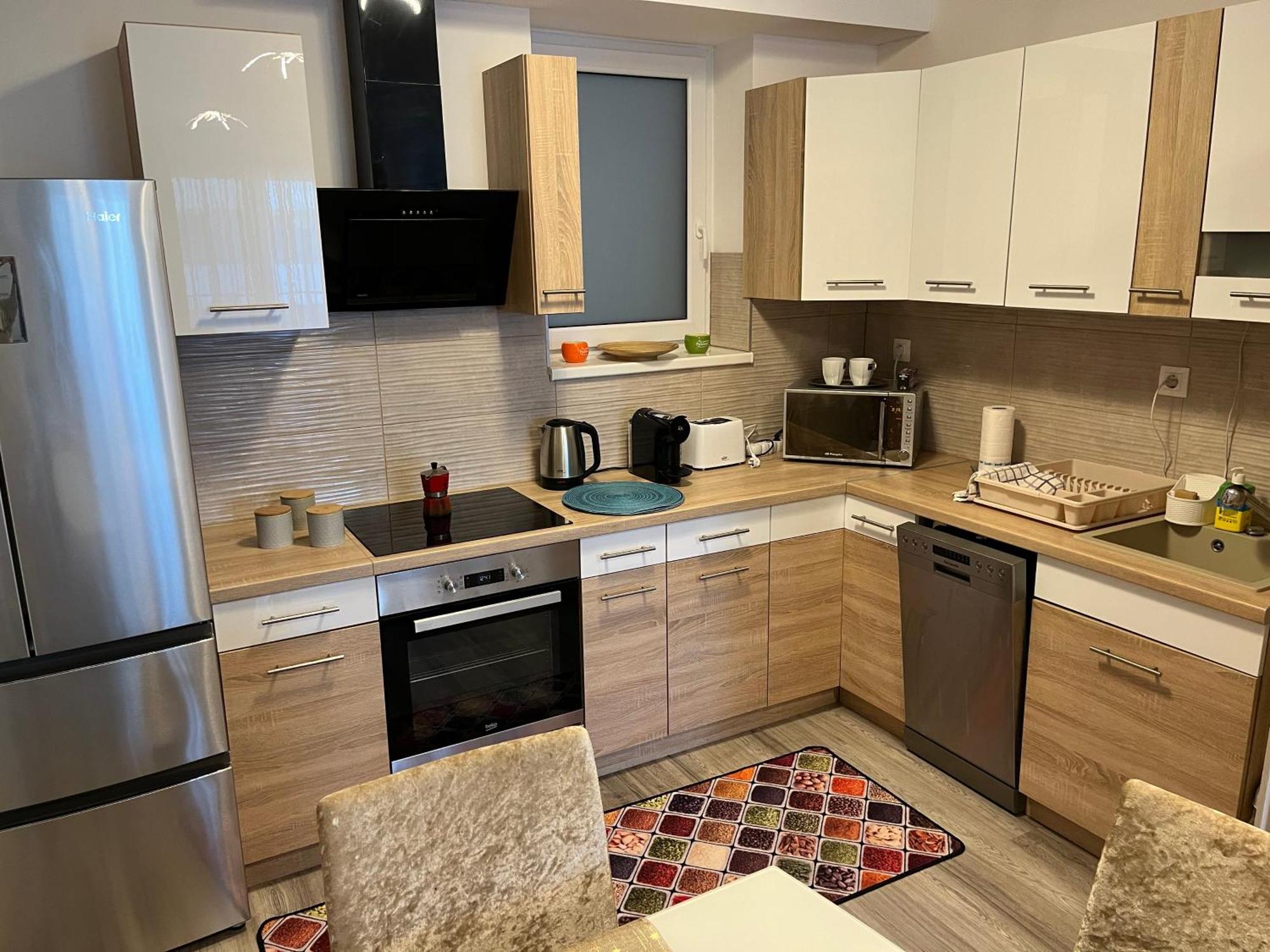 Brookforest Belvarosi Apartman Debrecen Buitenkant foto